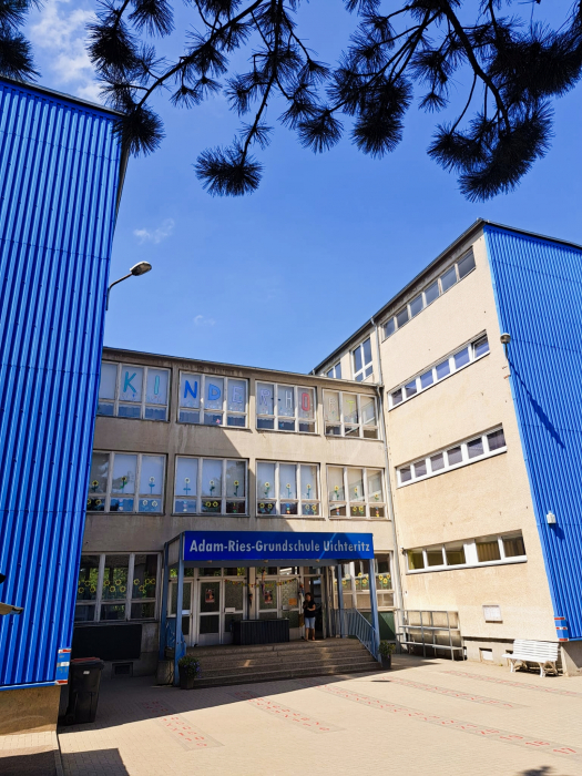 schule2.jpg